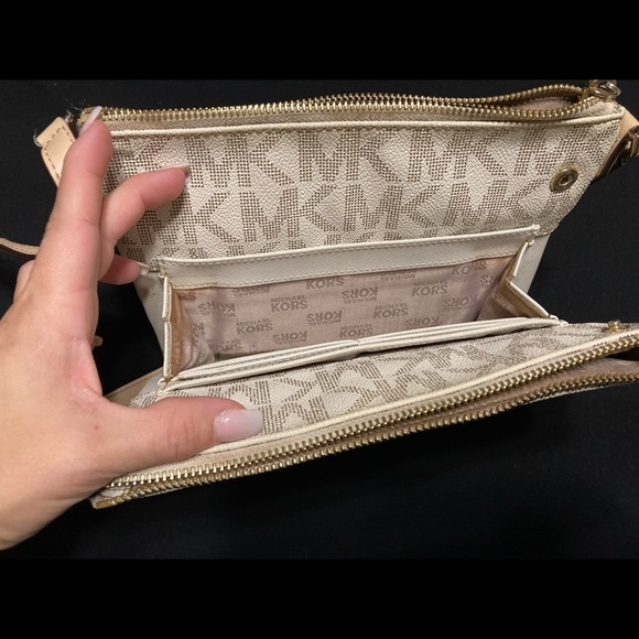 Michael Kors crossbody - Picture 4 of 5